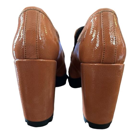 Kenneth Cole Justin Lug Loafer Heeled Pump Chunky Chain Platform NEW Size 8.5 - Picture 4 of 11